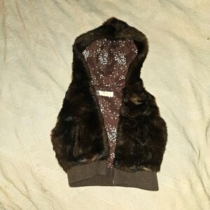 Fur hooded girls vest